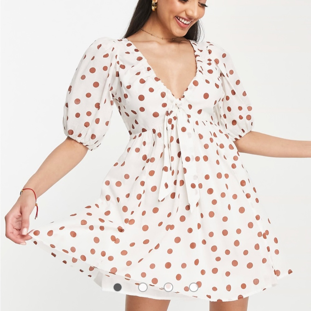 Abercrombie & Fitch v neck puff sleeve mini dress in white dot